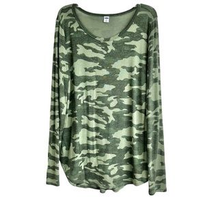 Old Navy size medium long sleeved camo shirt